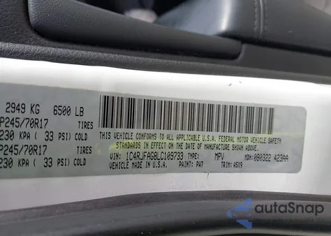 2020 Jeep Grand Cherokee Laredo E 4X4 z USA, uszkodzony, nr VIN 1C4RJFAG8LC109733